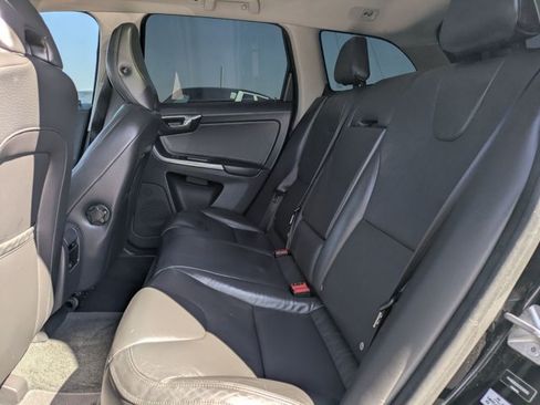 Used 2014 Volvo XC60 T6 AWD/4WD image 18