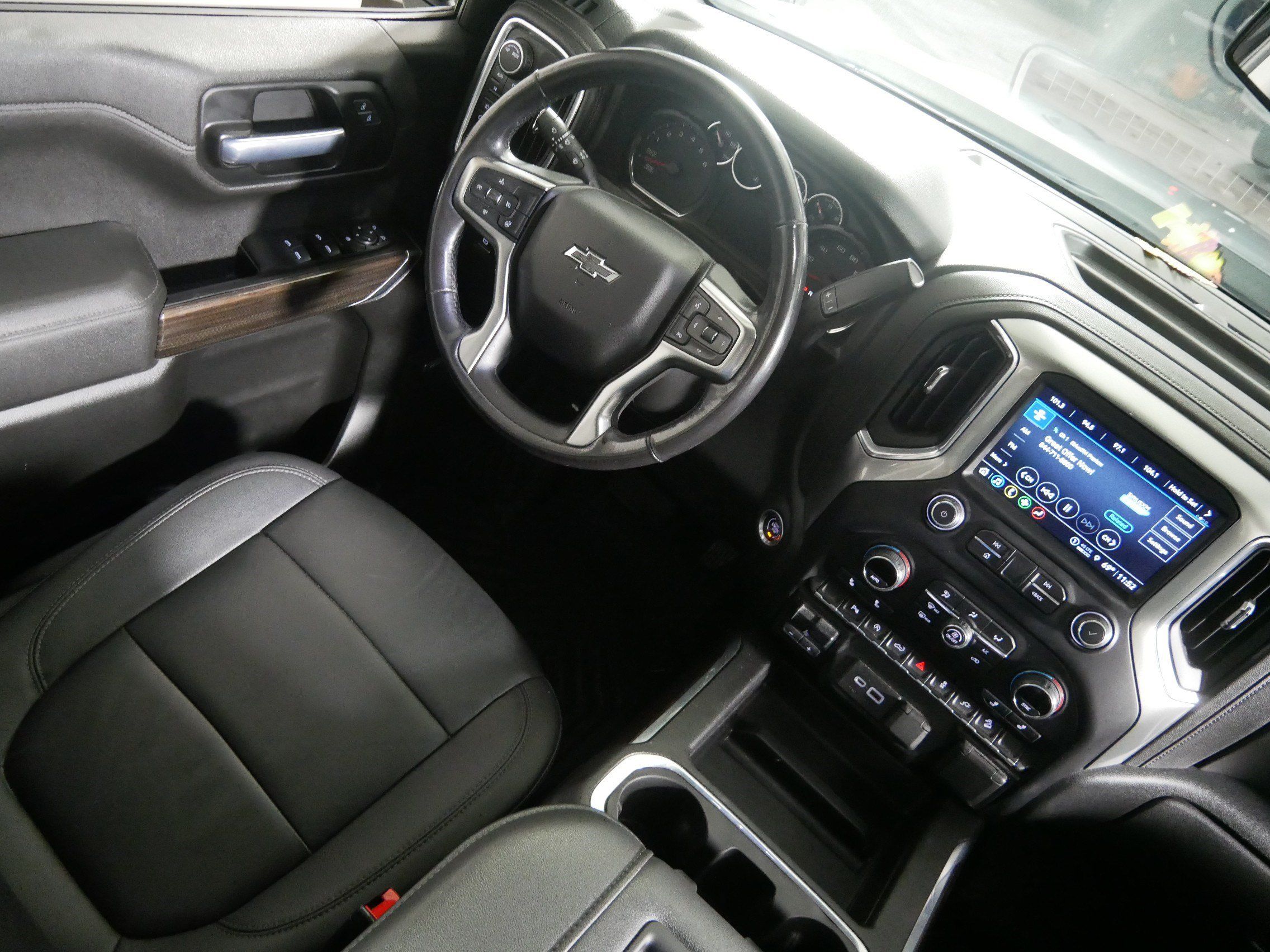 Certified 2021 Chevrolet Silverado 1500 LT Trail Boss w/ Convenience Package II AWD/4WD image 9