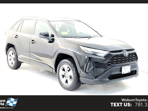 Used 2023 Toyota RAV4 XLE image 1