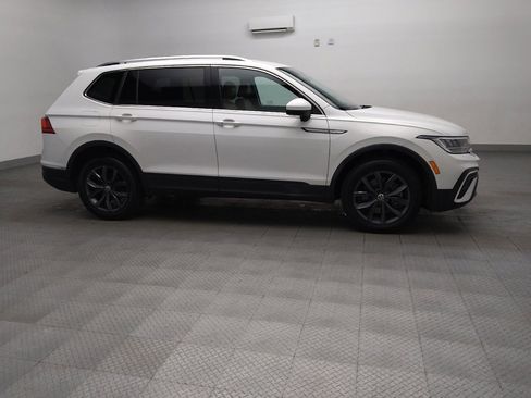 Used 2022 Volkswagen Tiguan SE AWD/4WD image 11