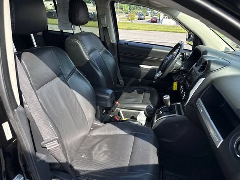Used 2017 Jeep Compass High Altitude AWD/4WD image 13