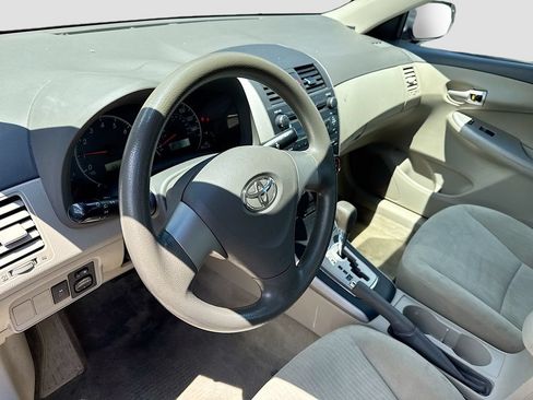 Used 2010 Toyota Corolla LE FWD image 5