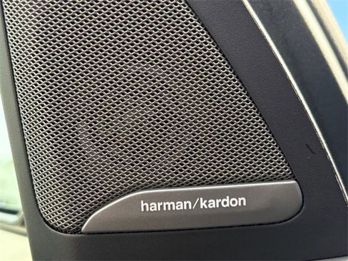 Used 2026 BMW X5 xDrive40i w/ M Sport Package image 25