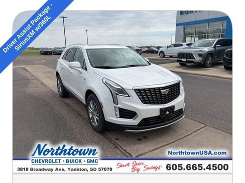 Used 2023 Cadillac XT5 Premium Luxury w/ Technology Package AWD/4WD image 5