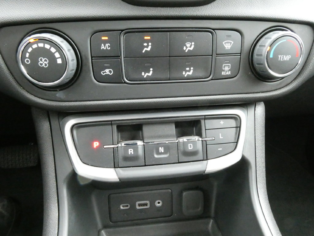 Certified 2024 GMC Terrain SLE AWD/4WD image 28