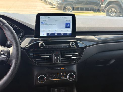 Used 2025 Ford Escape ST-Line FWD image 20