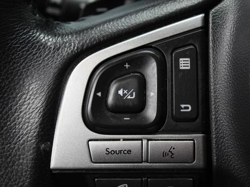 Used 2017 Subaru Outback 2.5i Limited image 10