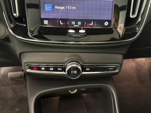 Used 2023 Volvo XC40 Recharge Plus w/ Protection Package Premier image 22