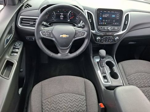 Certified 2023 Chevrolet Equinox LT FWD image 11