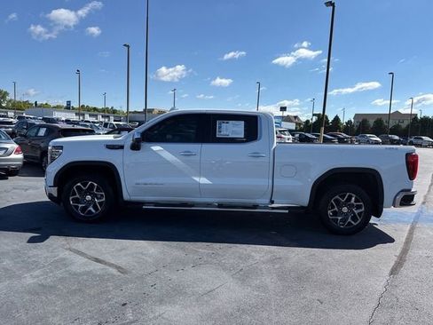 Used 2024 GMC Sierra 1500 SLT AWD/4WD image 6