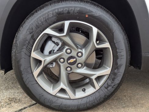 New 2026 Chevrolet Trax LT image 30