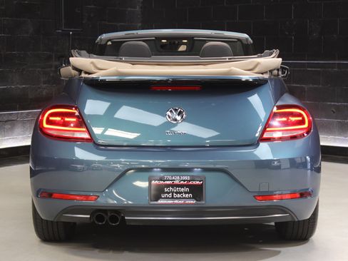 Used 2018 Volkswagen Beetle 2.0T S image 19