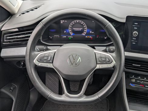 Used 2025 Volkswagen Jetta SE w/ Sunroof Package FWD image 24