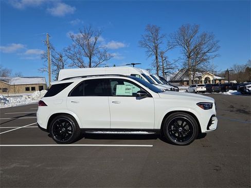 New 2026 Mercedes-Benz GLE 580 4MATIC image 2