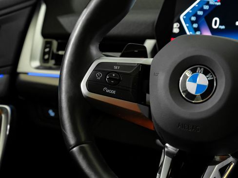 Used 2025 BMW X2 xDrive28i w/ M Sport Package AWD/4WD image 21