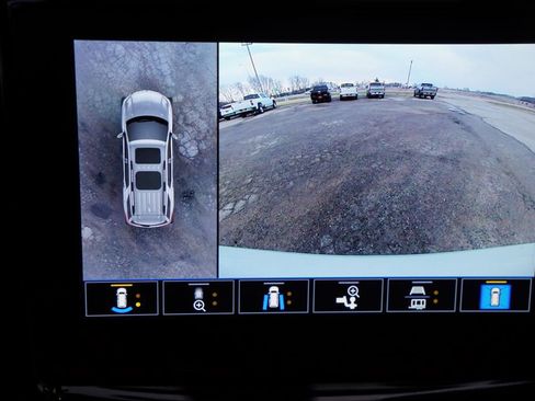 Certified 2023 Chevrolet Traverse High Country image 40