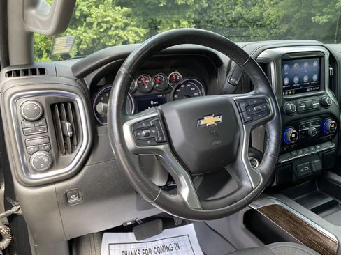 Used 2019 Chevrolet Silverado 1500 LT w/ All-Star Edition AWD/4WD image 17