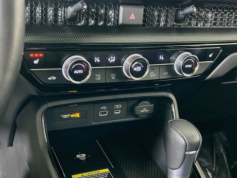 Used 2025 Honda CR-V Sport Touring image 16