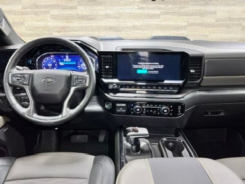 Used 2025 Chevrolet Silverado 1500 ZR2 w/ Technology Package AWD/4WD image 2