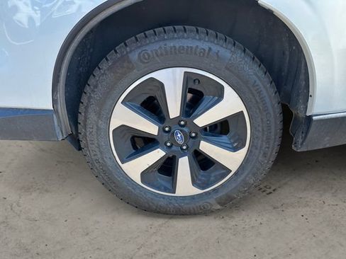Used 2018 Subaru Forester 2.5i Premium AWD/4WD image 9