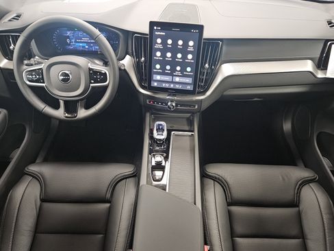 New 2026 Volvo XC60 T8 Ultra w/ Climate Package AWD/4WD image 15