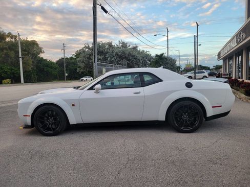 Used 2023 Dodge Challenger R/T Scat Pack image 9