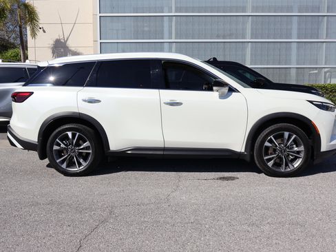 Certified 2023 INFINITI QX60 Luxe w/ Cargo Package image 11