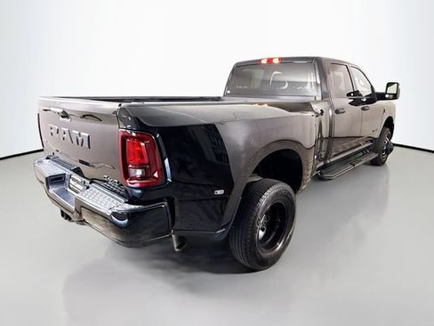 Used 2025 RAM 3500 Big Horn AWD/4WD image 7