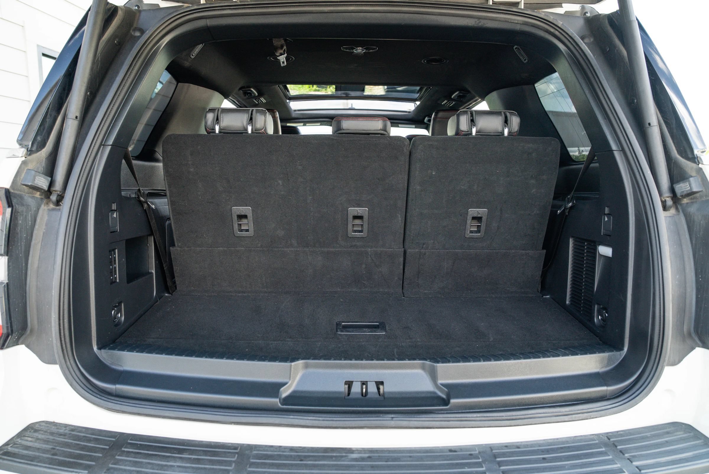 Used 2023 Ford Expedition Limited AWD/4WD image 7