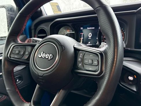 Used 2024 Jeep Wrangler Unlimited Rubicon 392 image 16