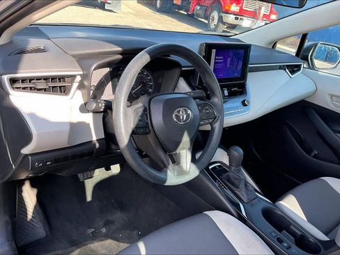 Used 2024 Toyota Corolla LE image 17