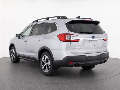 Used 2025 Subaru Ascent Premium AWD/4WD image 3