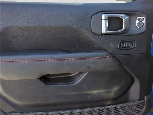 Used 2023 Jeep Gladiator Rubicon w/ Safety Group image 10