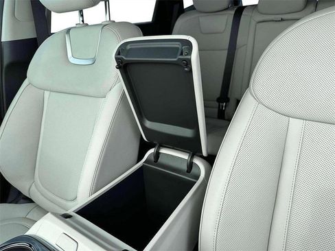 Used 2024 Hyundai Tucson Limited image 32