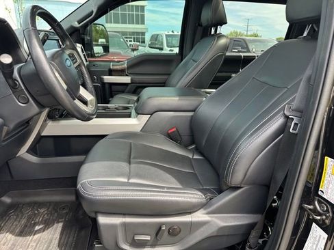 Certified 2022 Ford F350 Lariat w/ Black Appearance Package AWD/4WD image 15