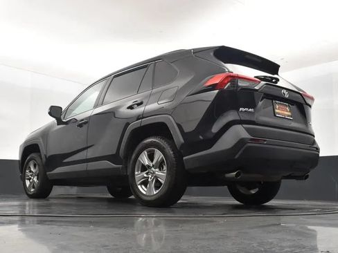 Used 2024 Toyota RAV4 XLE FWD image 12