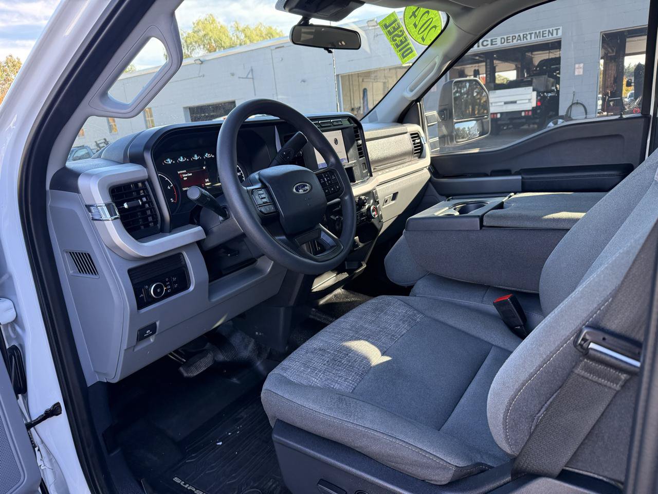 Used 2024 Ford F250 XLT w/ FX4 Off-Road Package AWD/4WD image 27