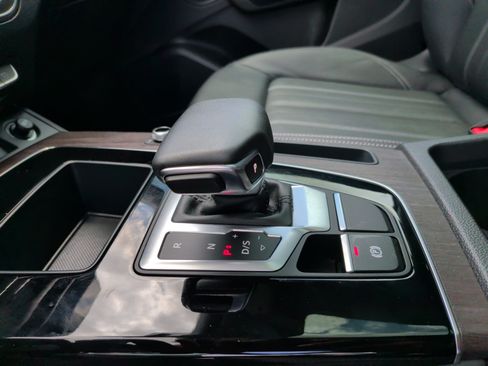 Certified 2023 Audi Q5 2.0T Premium Plus w/ Premium Plus Package AWD/4WD image 25