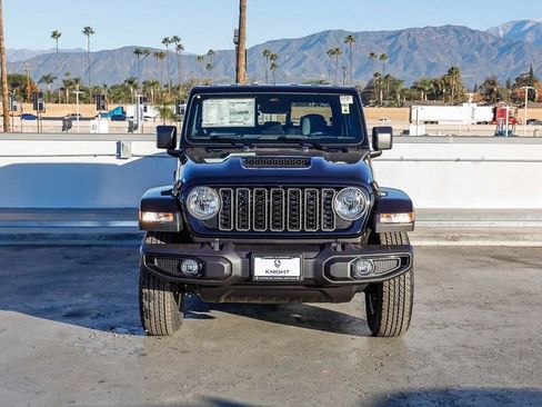 New 2026 Jeep Gladiator Sport image 3
