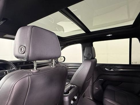 Used 2024 GMC Yukon Denali RWD image 28