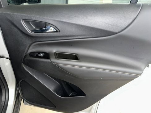 Certified 2022 Chevrolet Equinox Premier image 29