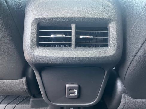 Used 2023 Chevrolet Equinox RS w/ RS Leather Package AWD/4WD image 27