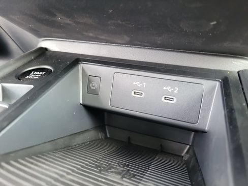 New 2026 Nissan Kicks SR w/ Cold Weather Package FWD image 28
