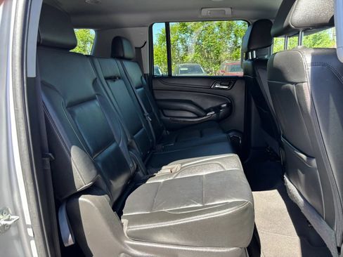 Used 2020 Chevrolet Suburban LT AWD/4WD image 21
