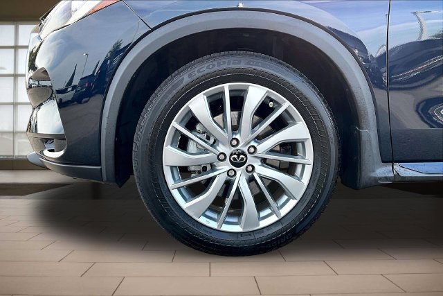 Used 2024 INFINITI QX50 Luxe FWD image 9