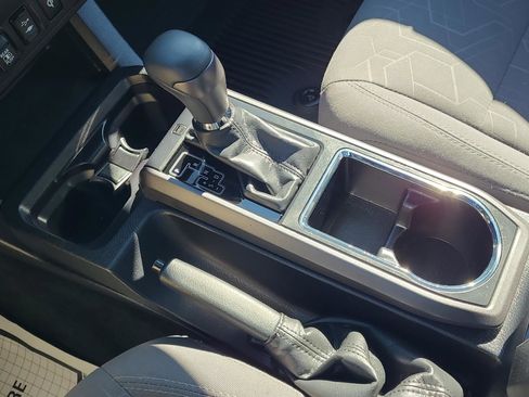 Used 2019 Toyota Tacoma TRD Off-Road image 23