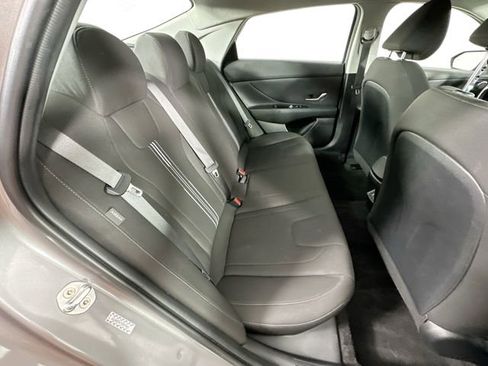 Used 2024 Hyundai Elantra SEL image 27