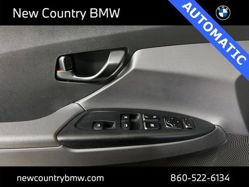 Used 2022 Hyundai Veloster N image 12