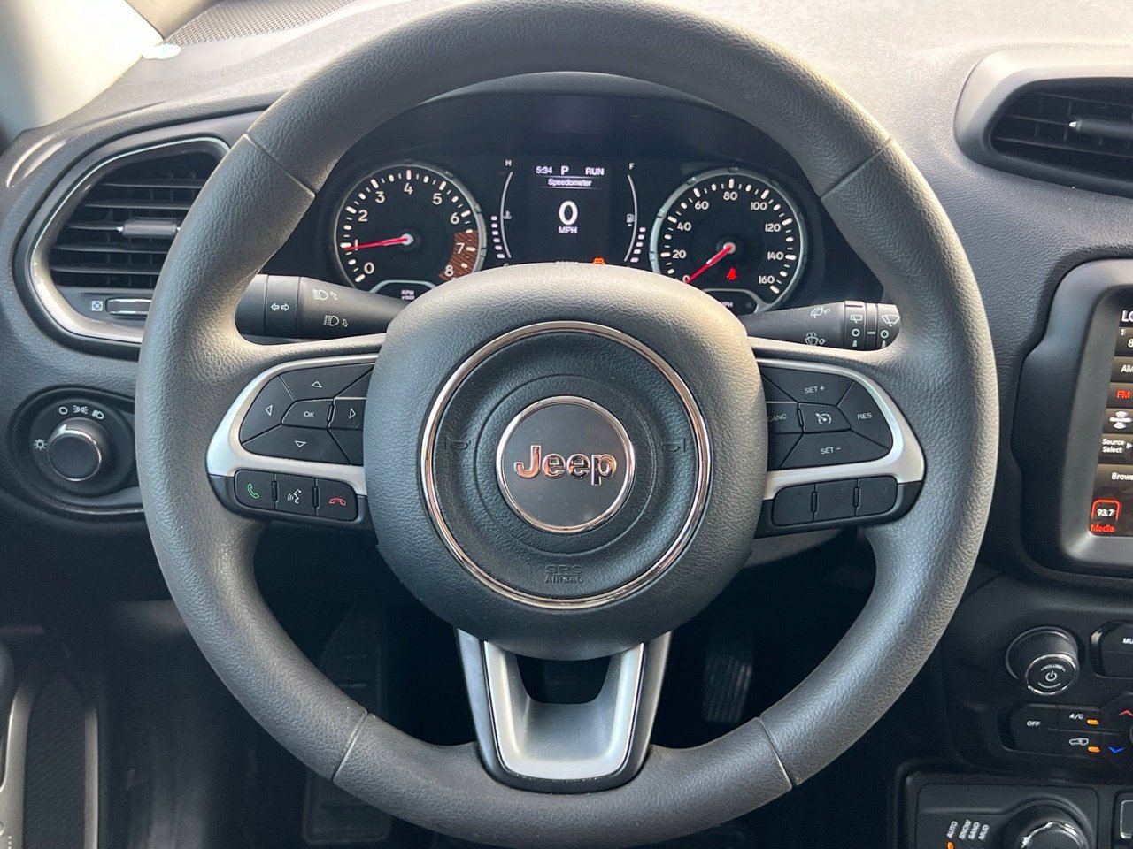 Used 2023 Jeep Renegade Latitude AWD/4WD image 15
