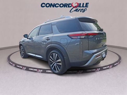 Certified 2023 Nissan Pathfinder Platinum AWD/4WD image 5